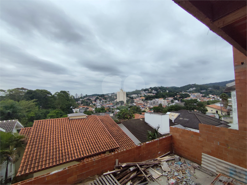 Sobrado novo Jardim Virginia Bianca, 3 suítes, 6 vagas