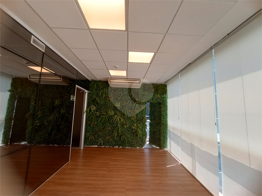 Sala Totalmente reformada por Arquiteta Renomada