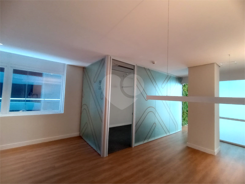 Sala Totalmente reformada por Arquiteta Renomada