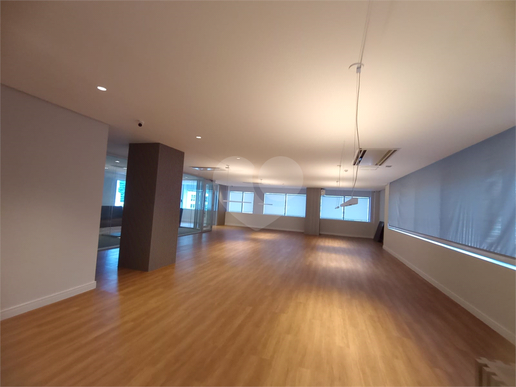 Sala Totalmente reformada por Arquiteta Renomada