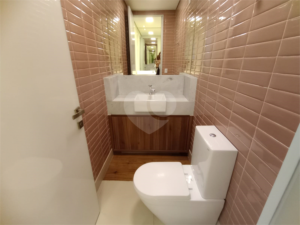 Sala Totalmente reformada por Arquiteta Renomada