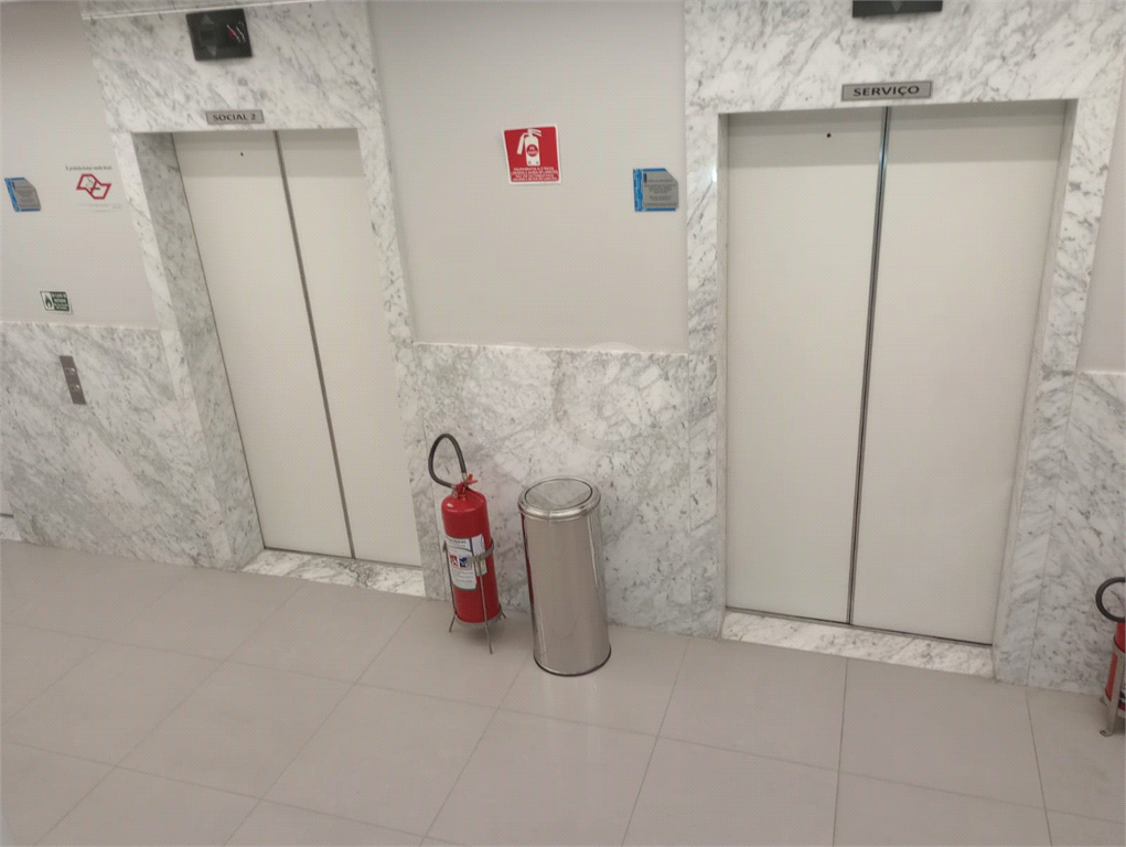 Sala Totalmente reformada por Arquiteta Renomada