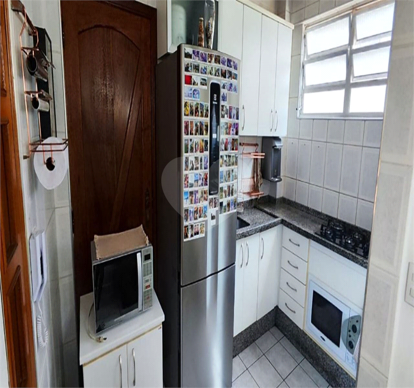 Apartamento à venda com 2 quartos, 65m² - Foto 3