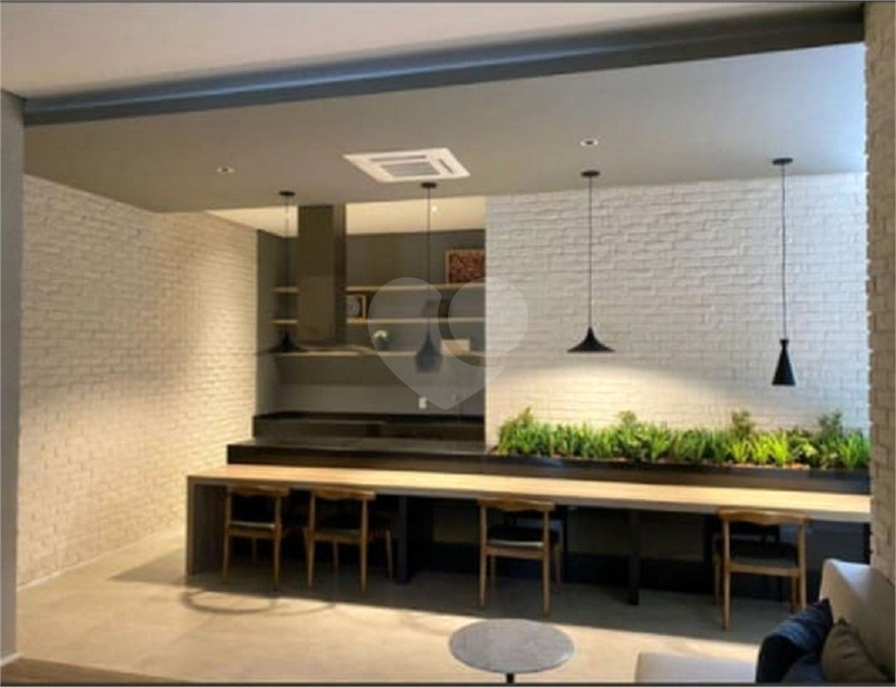 Apartamento à venda com 79 m² com 3 quartos 1 suíte 1 vaga na Barra Funda