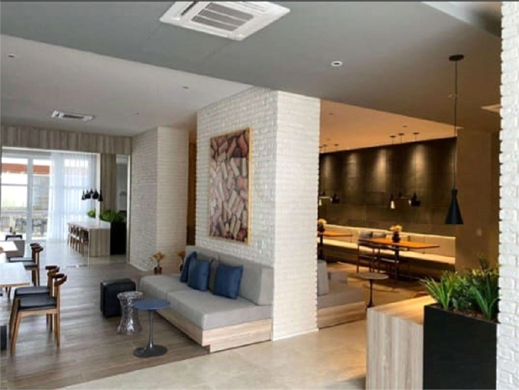 Apartamento à venda com 79 m² com 3 quartos 1 suíte 1 vaga na Barra Funda