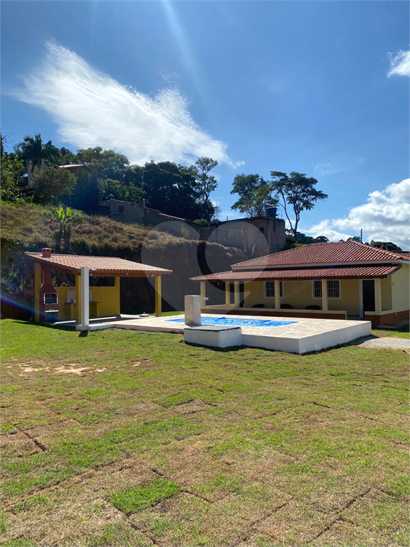 Fazenda à venda com 2 quartos, 90m² - Foto 1