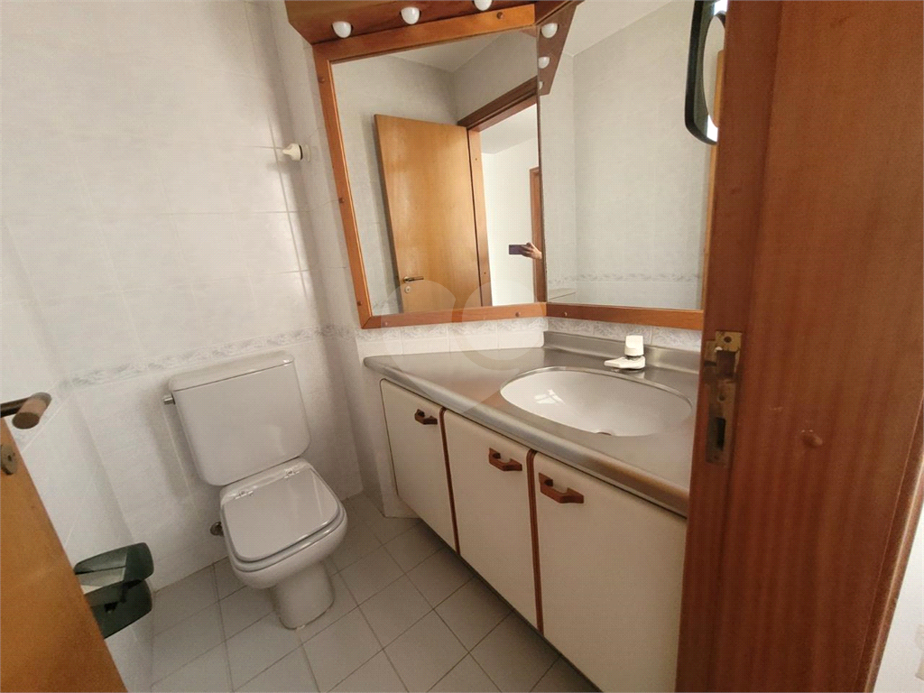 Apartamento para alugar com 3 quartos, 250m² - Foto 6