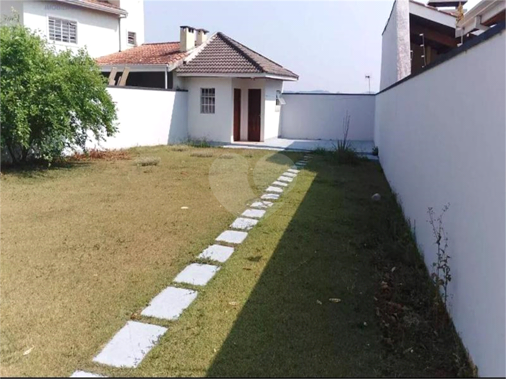 Casa à venda com 2 quartos, 150m² - Foto 24