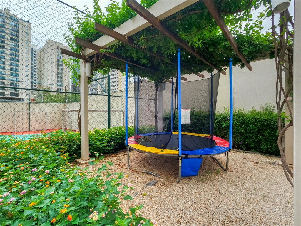 Apartamento a venda com 2 suítes e e vagas em Santa Teresinha, São Paulo