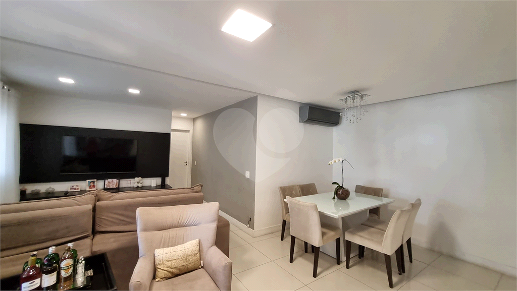 Apartamento a venda com 2 suítes e e vagas em Santa Teresinha, São Paulo