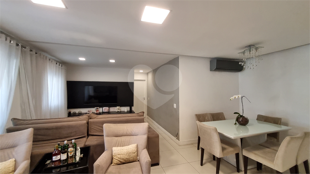 Apartamento a venda com 2 suítes e e vagas em Santa Teresinha, São Paulo