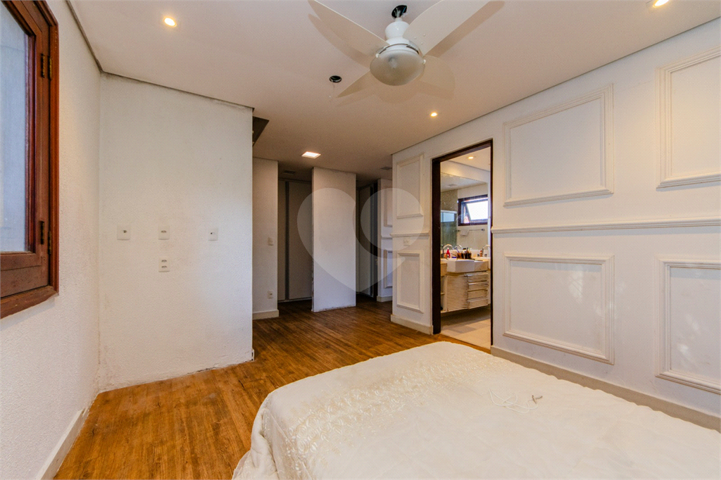 Casa de Alto Padrão à Venda Próximo ao Horto Florestal – 4 Dormitórios, 3 Suítes e Jacuzzi