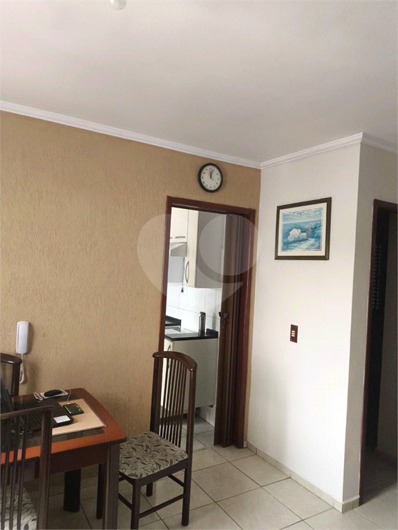 Apartamento à venda com 2 quartos, 49m² - Foto 2