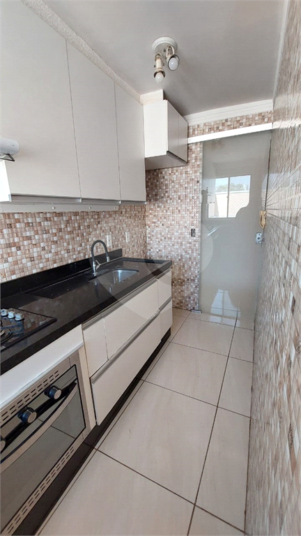 Apartamento à venda com 2 quartos, 45m² - Foto 3