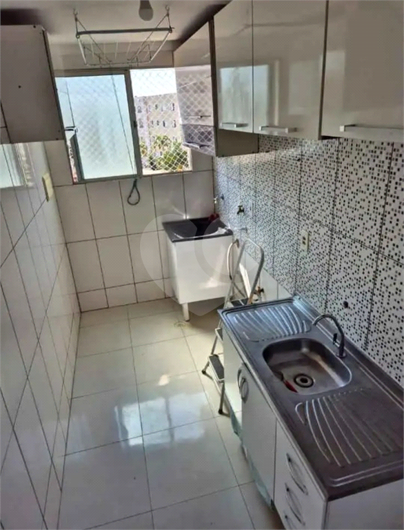 Apartamento à venda com 2 quartos, 48m² - Foto 11