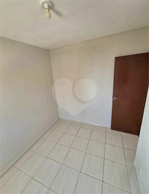 Apartamento à venda com 2 quartos, 48m² - Foto 4