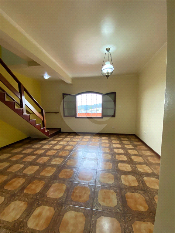 Casa à venda com 3 quartos, 400m² - Foto 27