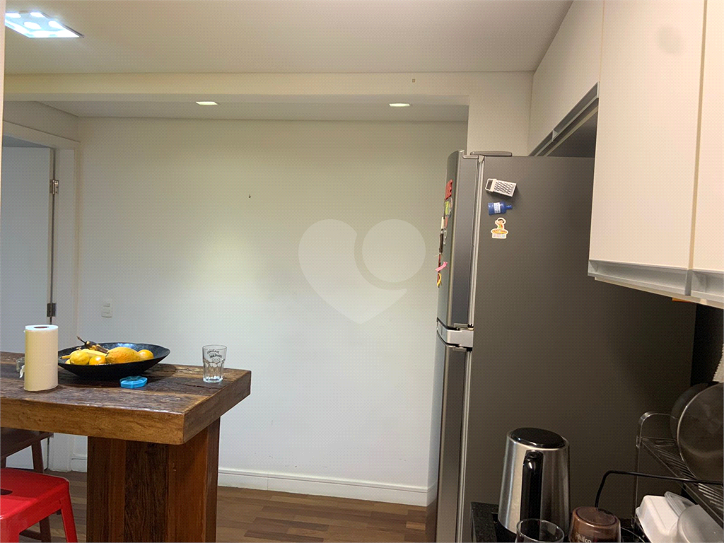APARTAMENTO em PINHEIROS