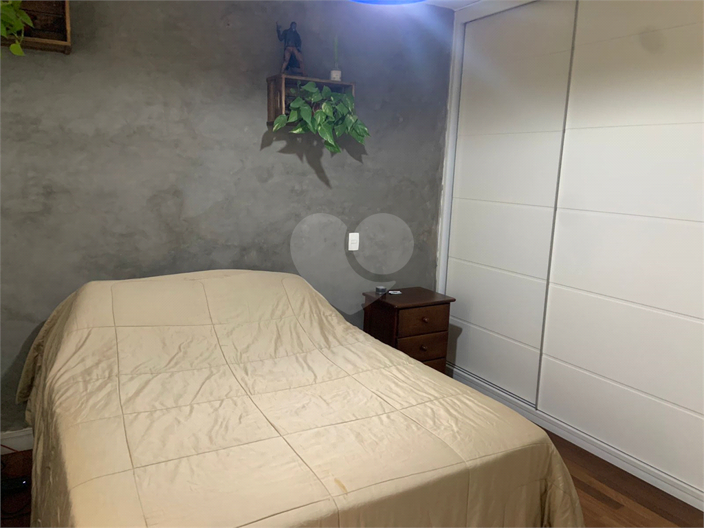 APARTAMENTO em PINHEIROS