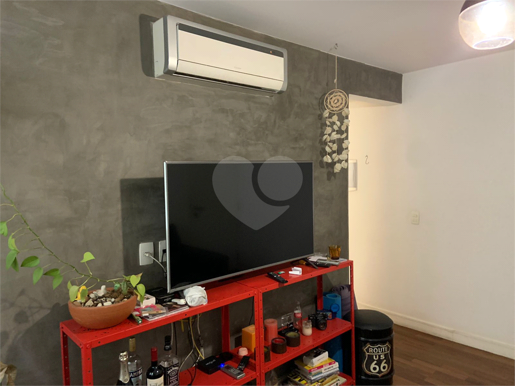 APARTAMENTO em PINHEIROS