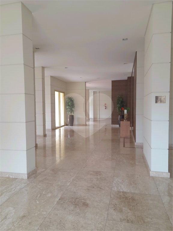 Apartamento ao lado do Metrô Jardim São Paulo.