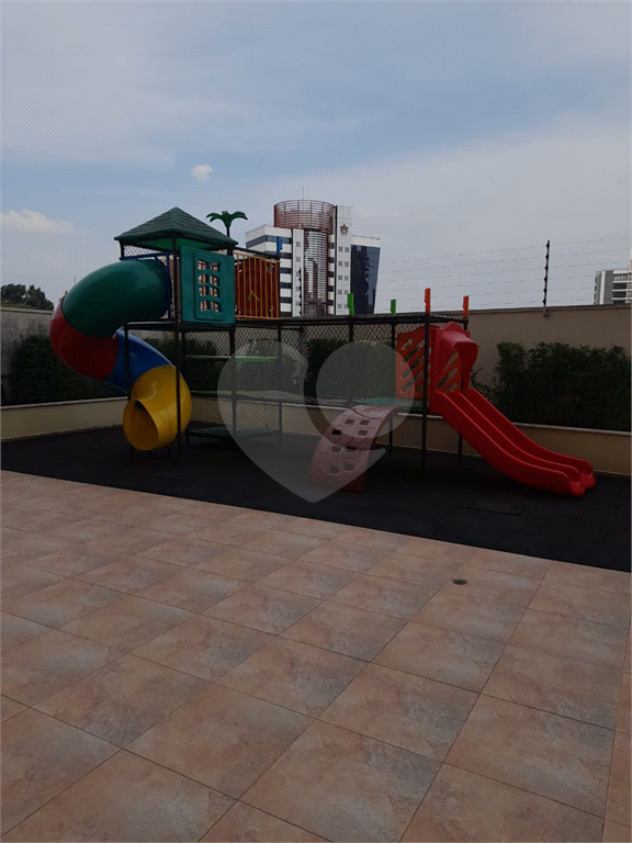 Apartamento ao lado do Metrô Jardim São Paulo.