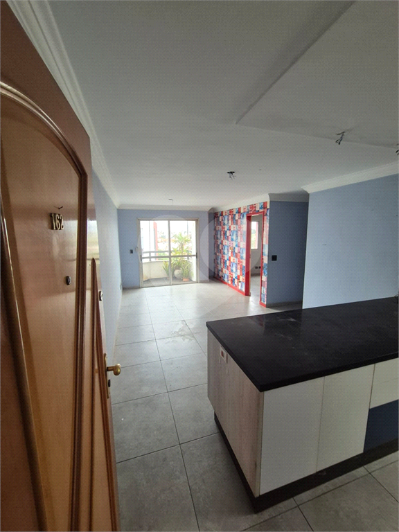 Apartamento  a venda com 03 quartos sendo 01 suíte em Santana, próximo ao metro! 