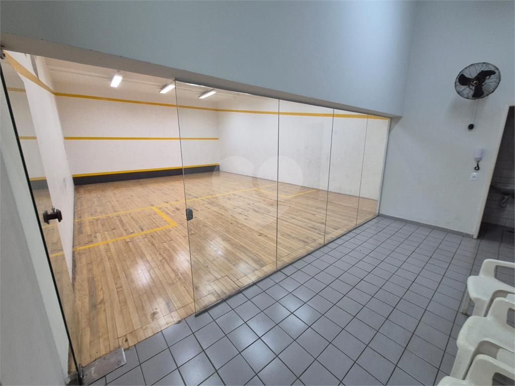 Apartamento  a venda com 03 quartos sendo 01 suíte em Santana, próximo ao metro! 
