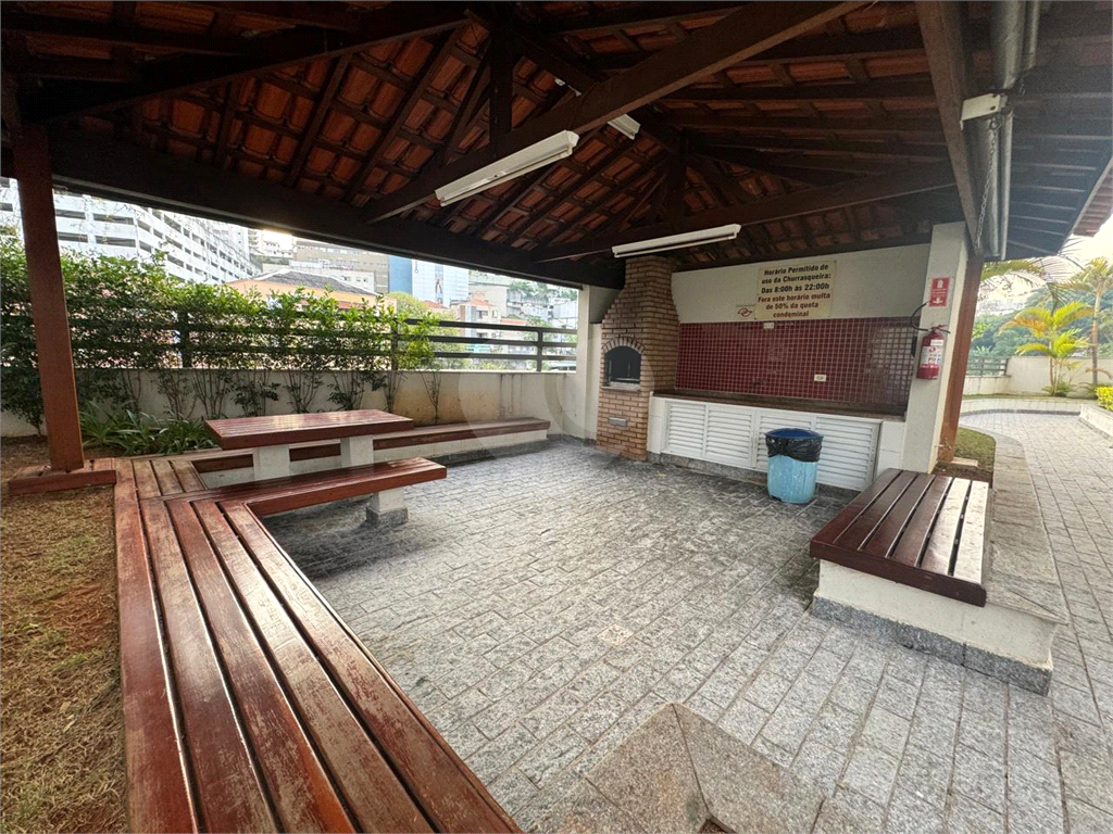 Apartamento  a venda com 03 quartos sendo 01 suíte em Santana, próximo ao metro! 