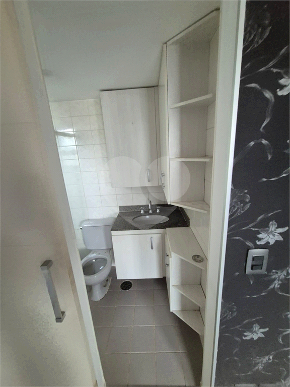 Apartamento  a venda com 03 quartos sendo 01 suíte em Santana, próximo ao metro! 