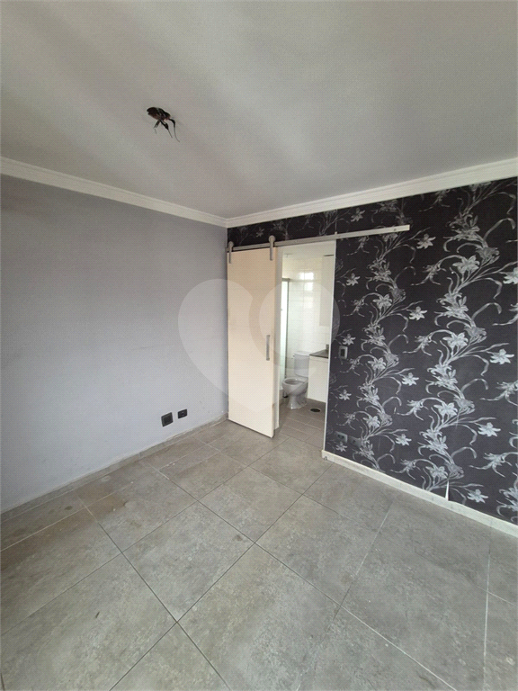 Apartamento  a venda com 03 quartos sendo 01 suíte em Santana, próximo ao metro! 