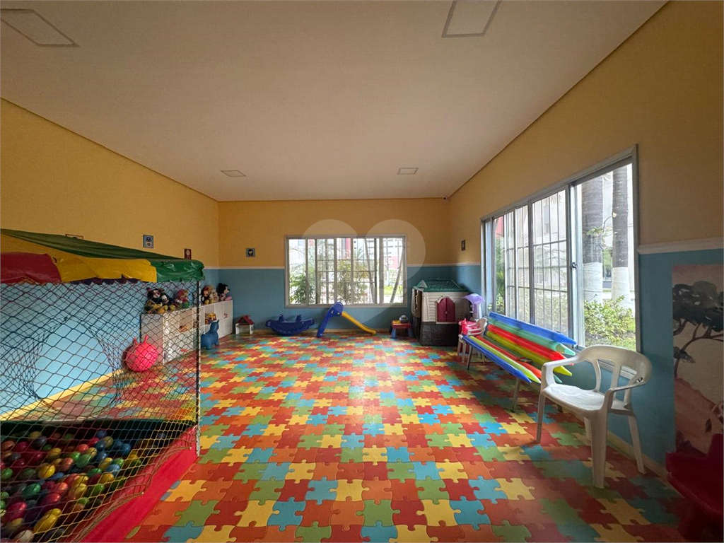 Apartamento  a venda com 03 quartos sendo 01 suíte em Santana, próximo ao metro! 