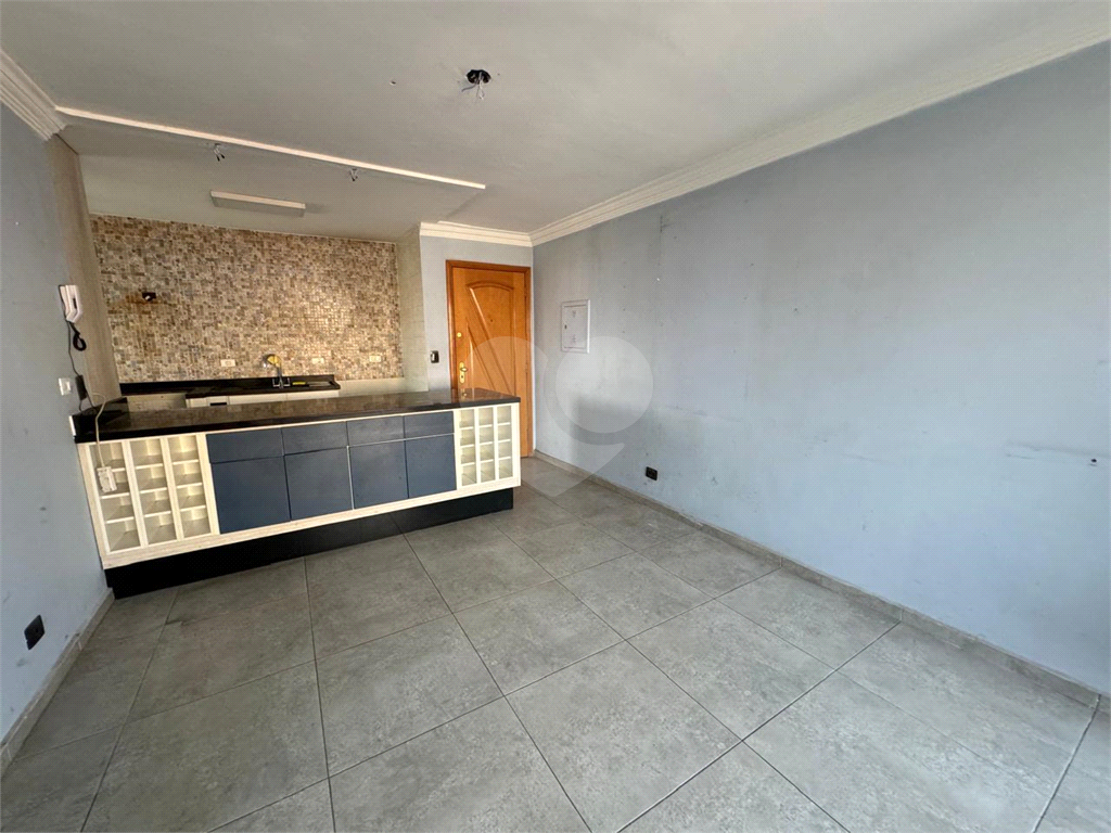 Apartamento  a venda com 03 quartos sendo 01 suíte em Santana, próximo ao metro! 
