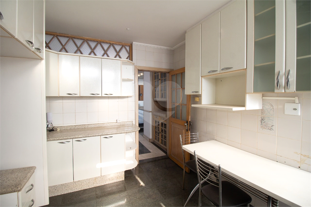 APARTAMENTO em HIGIENÓPOLIS
