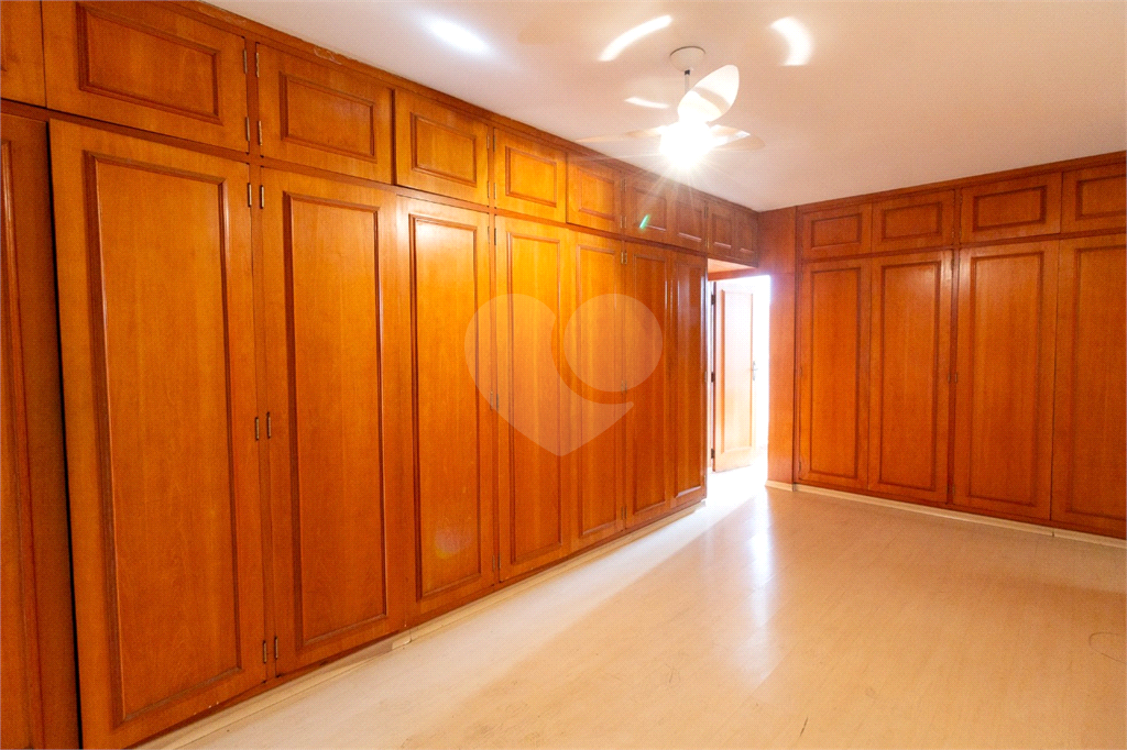 APARTAMENTO em HIGIENÓPOLIS