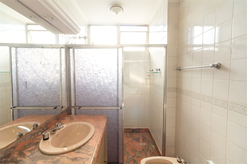 APARTAMENTO em HIGIENÓPOLIS
