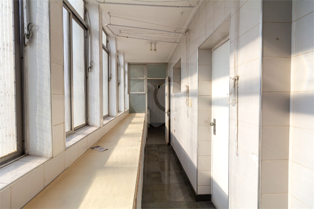 APARTAMENTO em HIGIENÓPOLIS