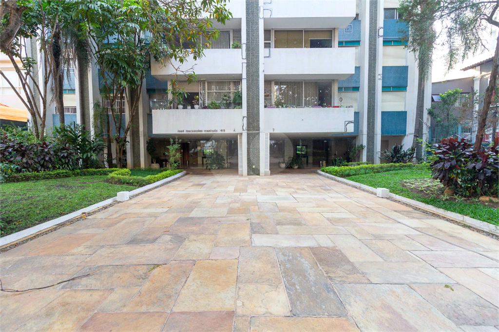 APARTAMENTO em HIGIENÓPOLIS