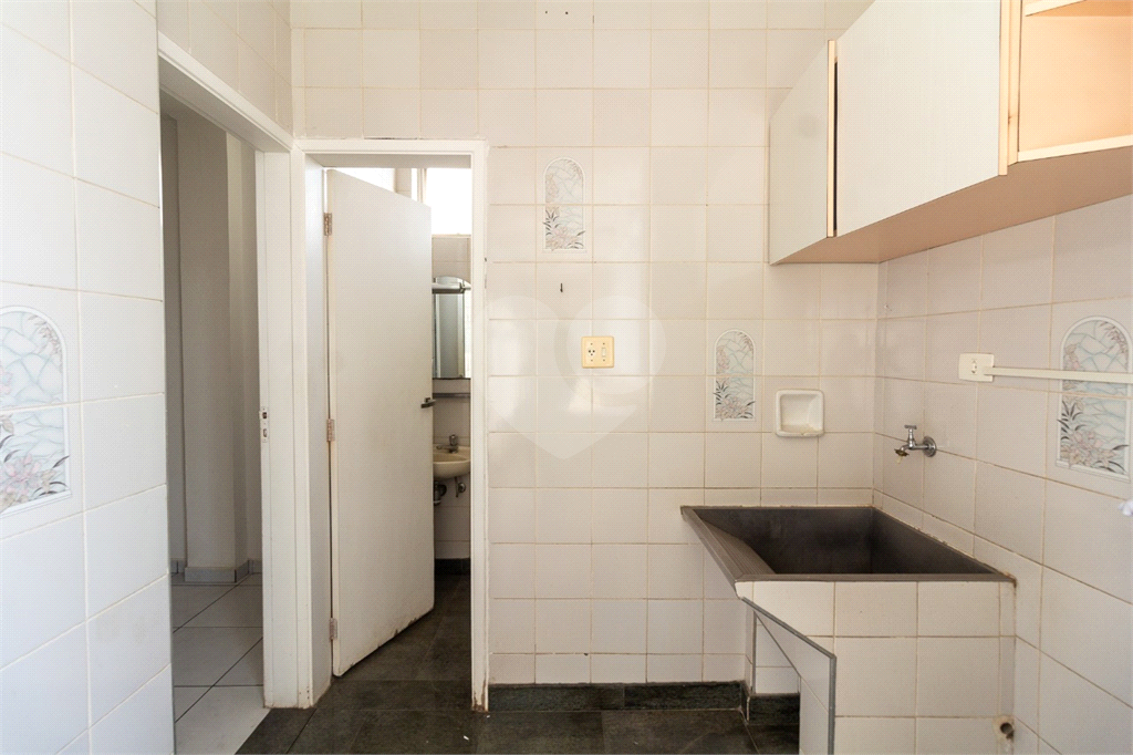 APARTAMENTO em HIGIENÓPOLIS