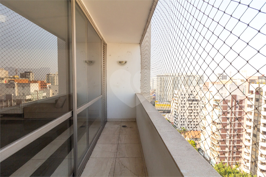 APARTAMENTO em HIGIENÓPOLIS