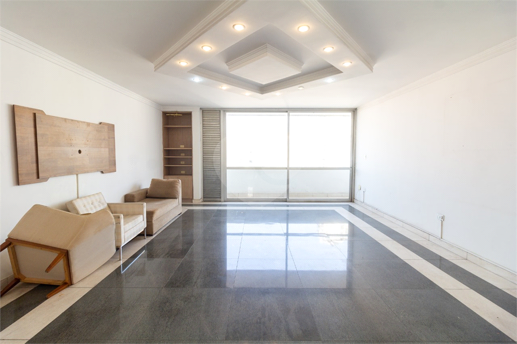 APARTAMENTO em HIGIENÓPOLIS