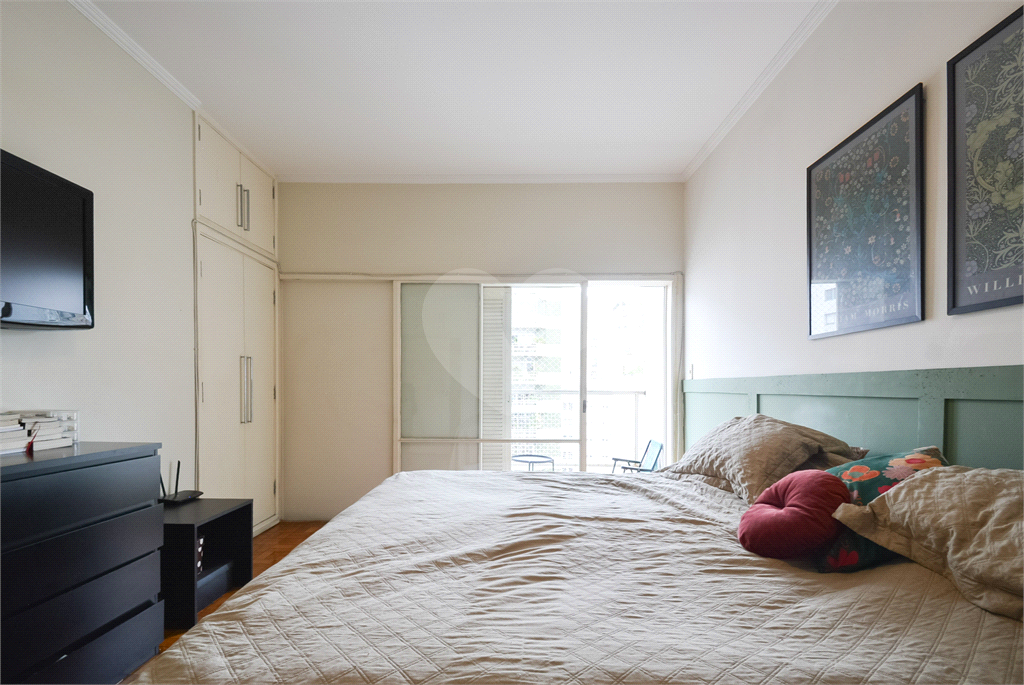 Apartamento de 180 m² em ótima localização na Rua Baronesa de Itú em Higienópolis