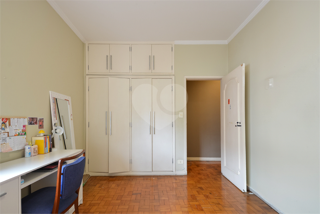 Apartamento de 180 m² em ótima localização na Rua Baronesa de Itú em Higienópolis