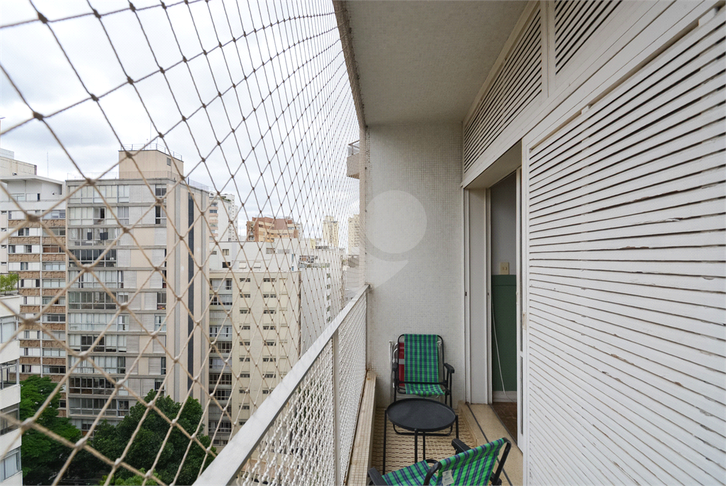 Apartamento de 180 m² em ótima localização na Rua Baronesa de Itú em Higienópolis