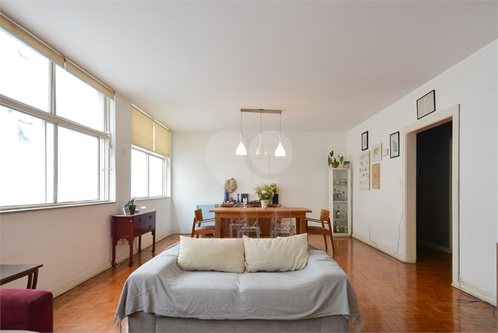 Apartamento de 180 m² em ótima localização na Rua Baronesa de Itú em Higienópolis