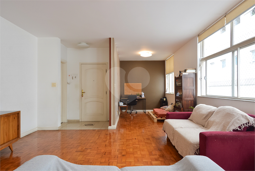 Apartamento de 180 m² em ótima localização na Rua Baronesa de Itú em Higienópolis