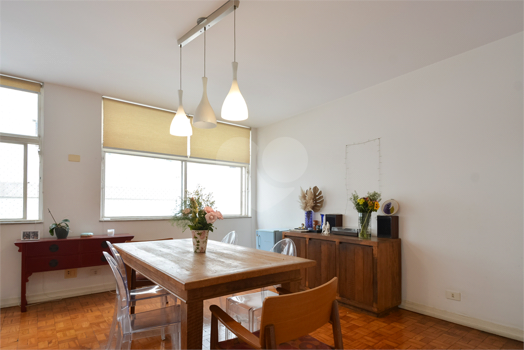 Apartamento de 180 m² em ótima localização na Rua Baronesa de Itú em Higienópolis
