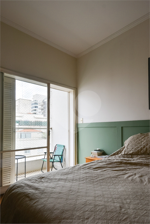 Apartamento de 180 m² em ótima localização na Rua Baronesa de Itú em Higienópolis