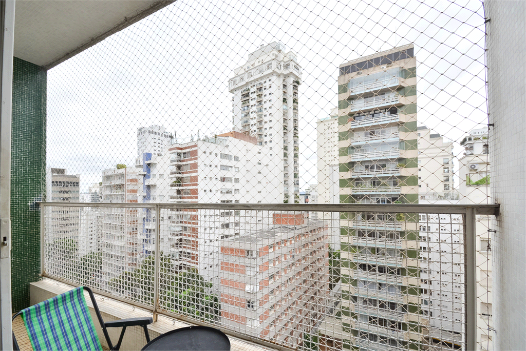 Apartamento de 180 m² em ótima localização na Rua Baronesa de Itú em Higienópolis