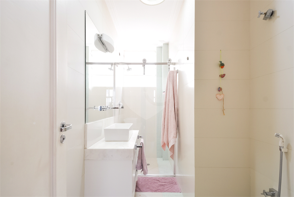 Apartamento de 180 m² em ótima localização na Rua Baronesa de Itú em Higienópolis
